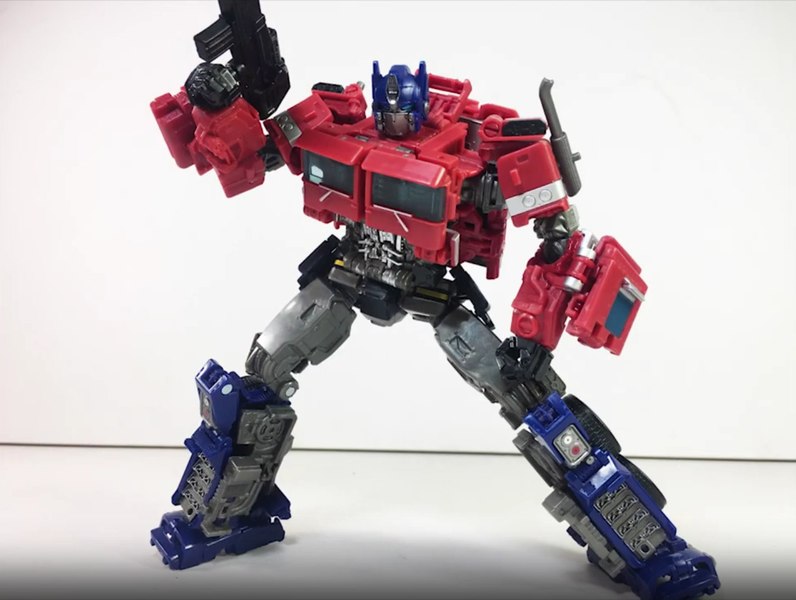 Transformers bumblebee studio series deals 38 optimus prime